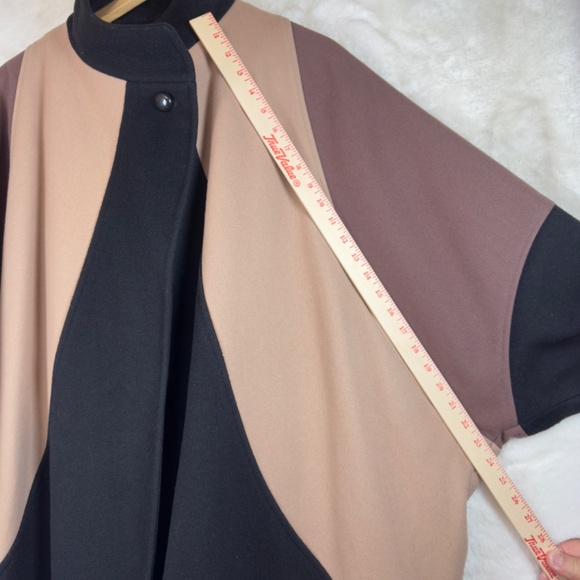 A0087 Vintage 70%  Rutland Inc Wool Coat ONE SIZE - Picture 12 of 13